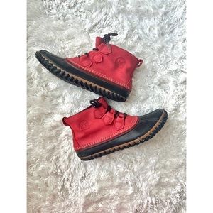 Sorel Out N About Red Waterproof Rain Ankle Boots